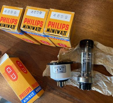 4699 Philips nos